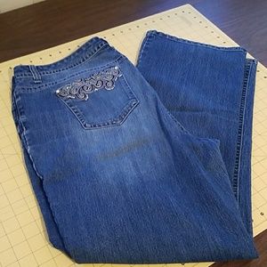 New directions 18w lighter wash jeans